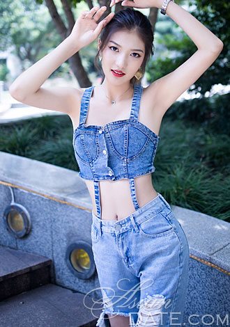 Gorgeous profiles pictures: Asian member ru Jiantao (Alice)