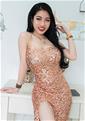 Hundreds of beauties: member, Asian member member Linh (Evangeline)